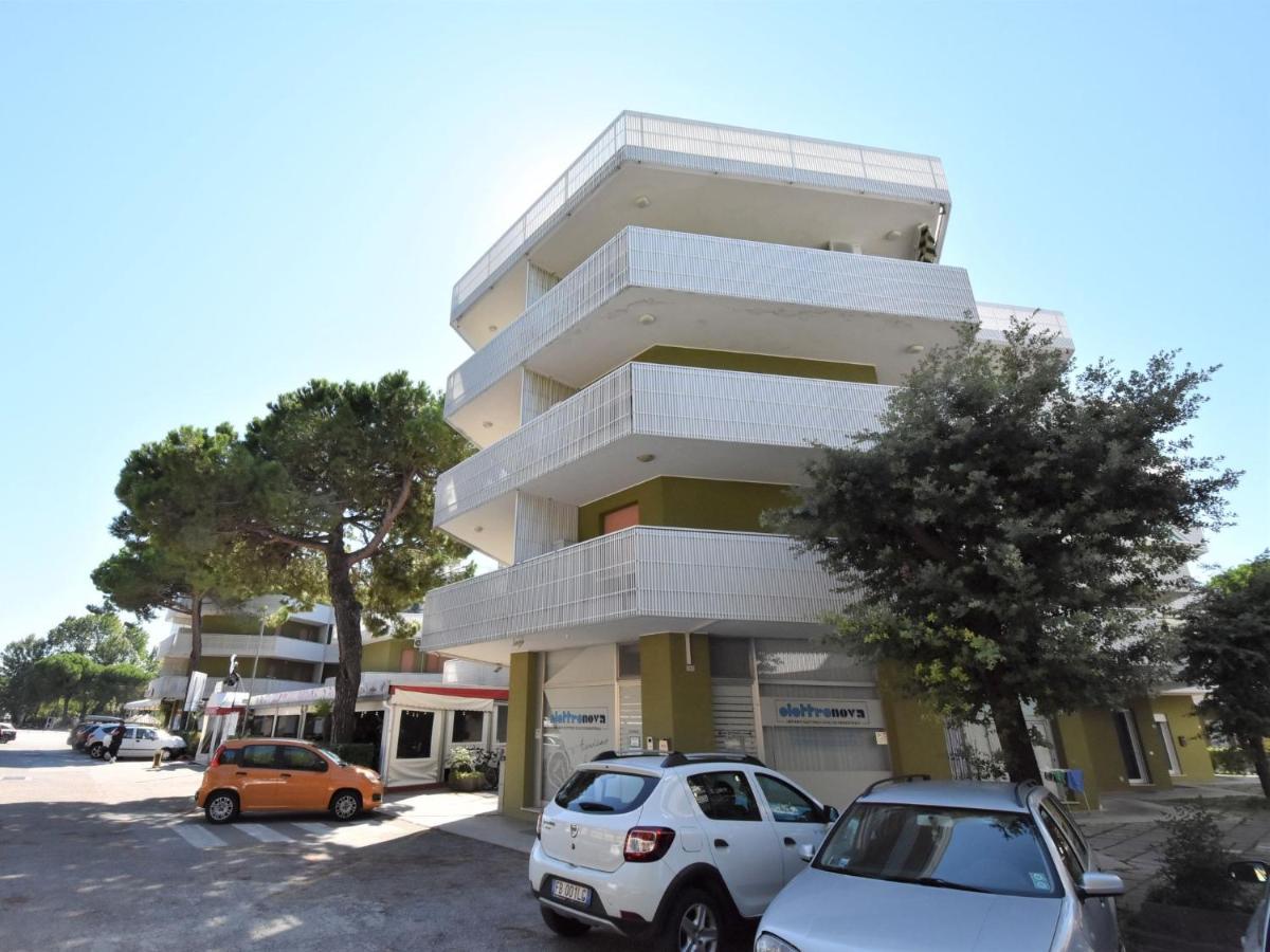 Apartment Moschettieri-4 By Interhome Бибионе Экстерьер фото